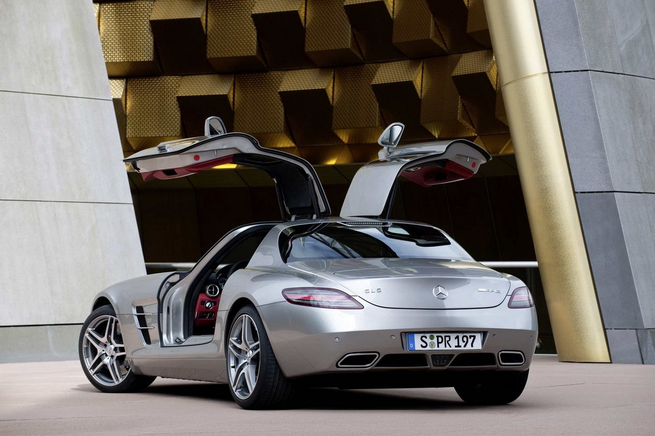 Mercedes SLS AMG Gullwing