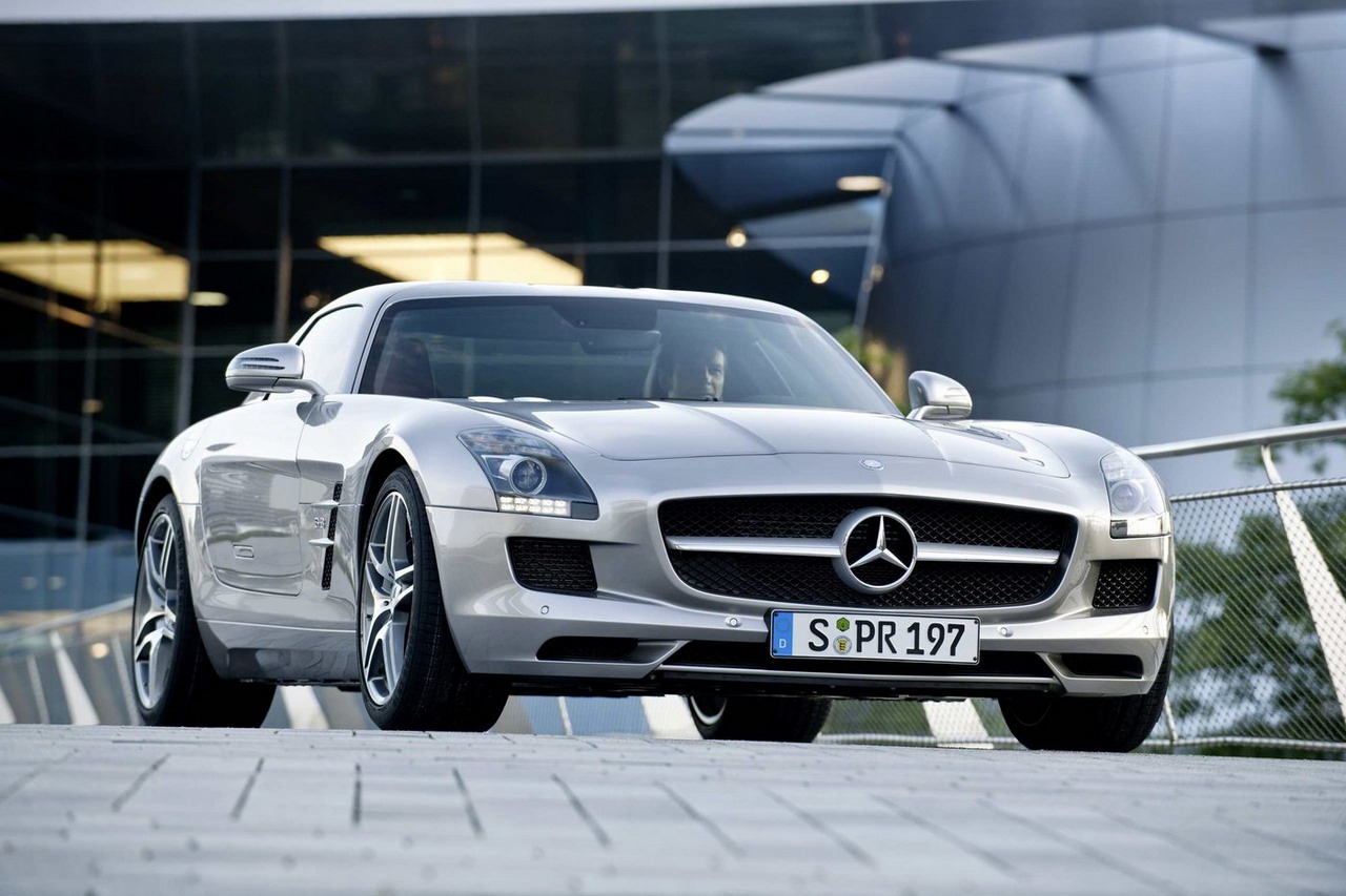 Mercedes SLS AMG Gullwing