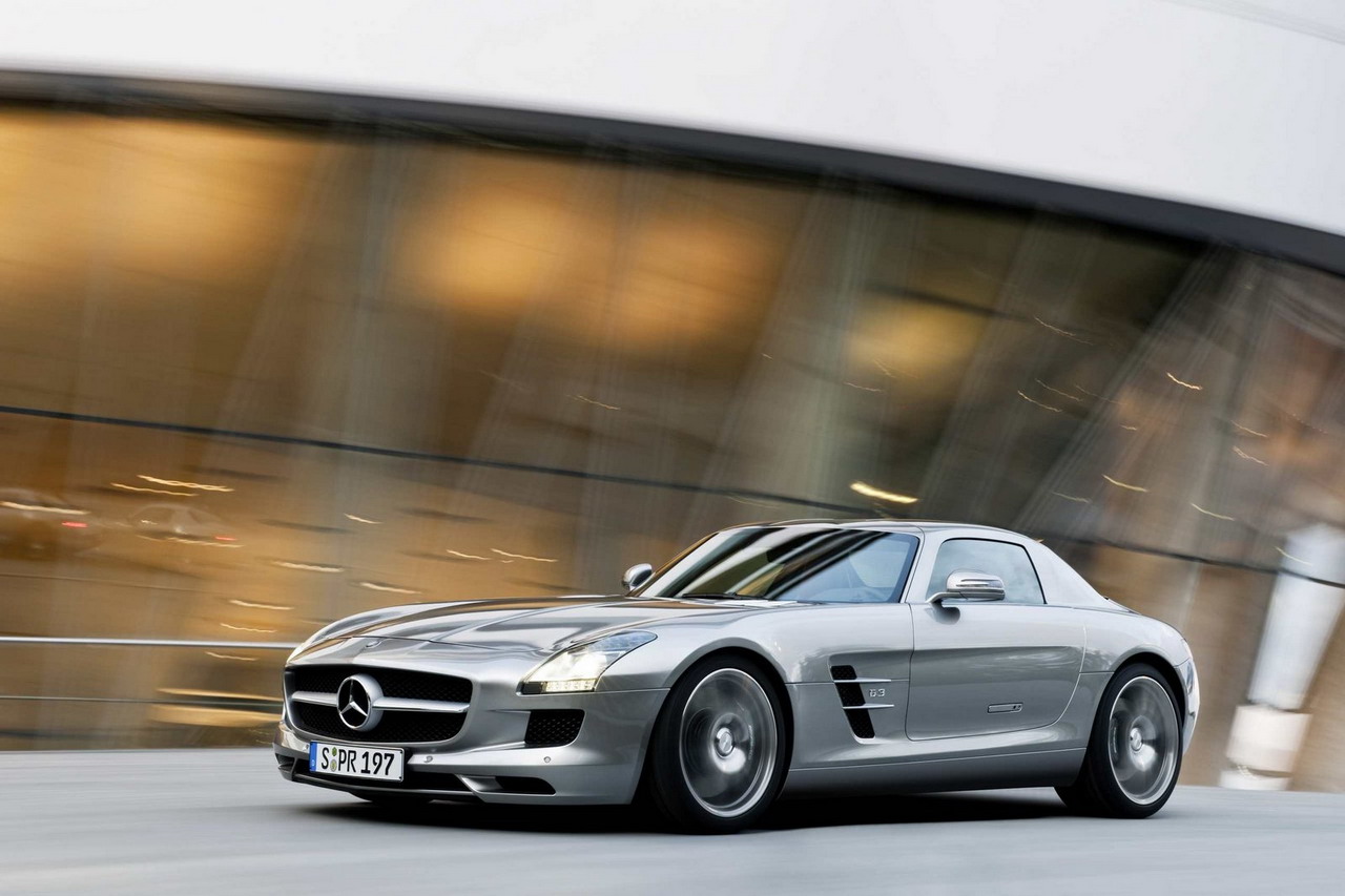 Mercedes SLS AMG Gullwing