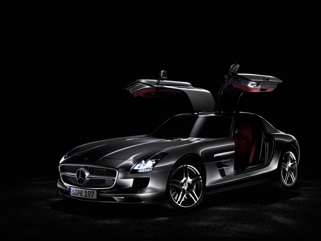 Mercedes SLS AMG Gullwing (нови снимки)