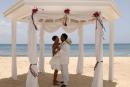Сватбени предложения от Almond Resorts