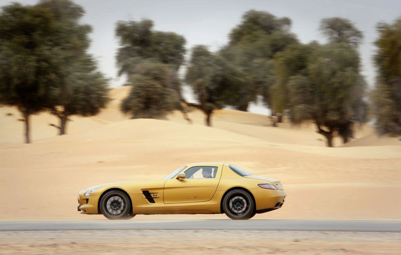 Mercedes SLS AMG Desert Gold и G 55 AMG Edition 79