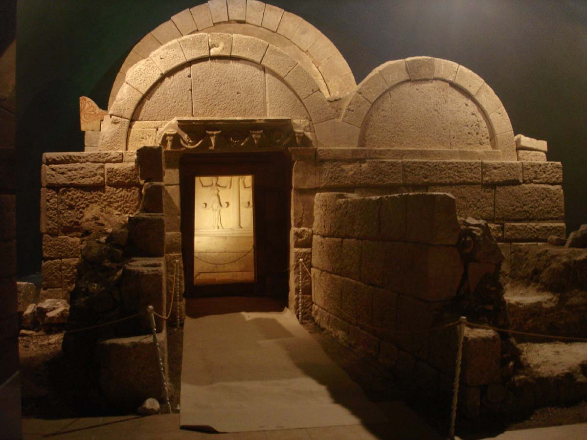 Тракийската гробница в Свещари